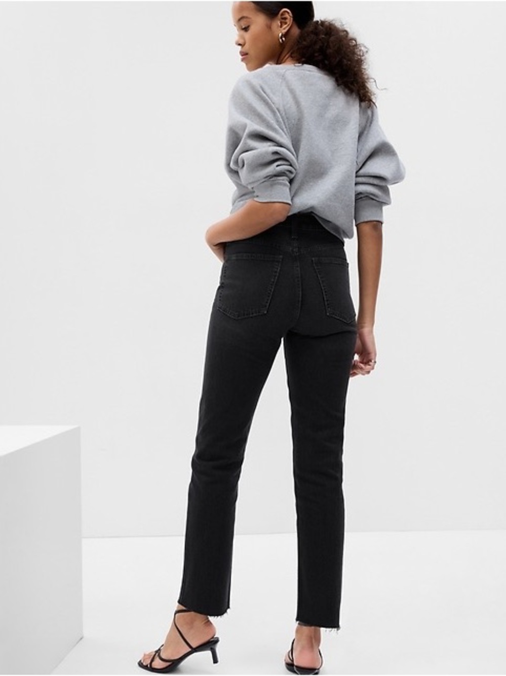 GAP Cheeky Straight Sky High Jeans